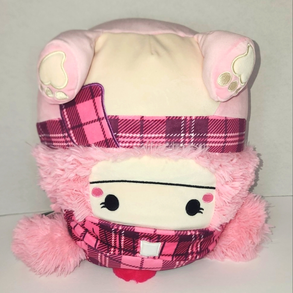 🎄 BRINA 🐾Pink Bigfoot w/Plaid Hat & Scarf Christmas 2023 Original Squishmallow